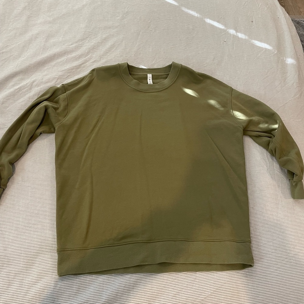 Lululemon perfectly oversized crew